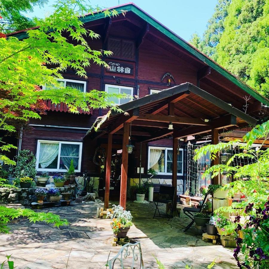 Sanrinsha Hotel Takamori Exterior photo